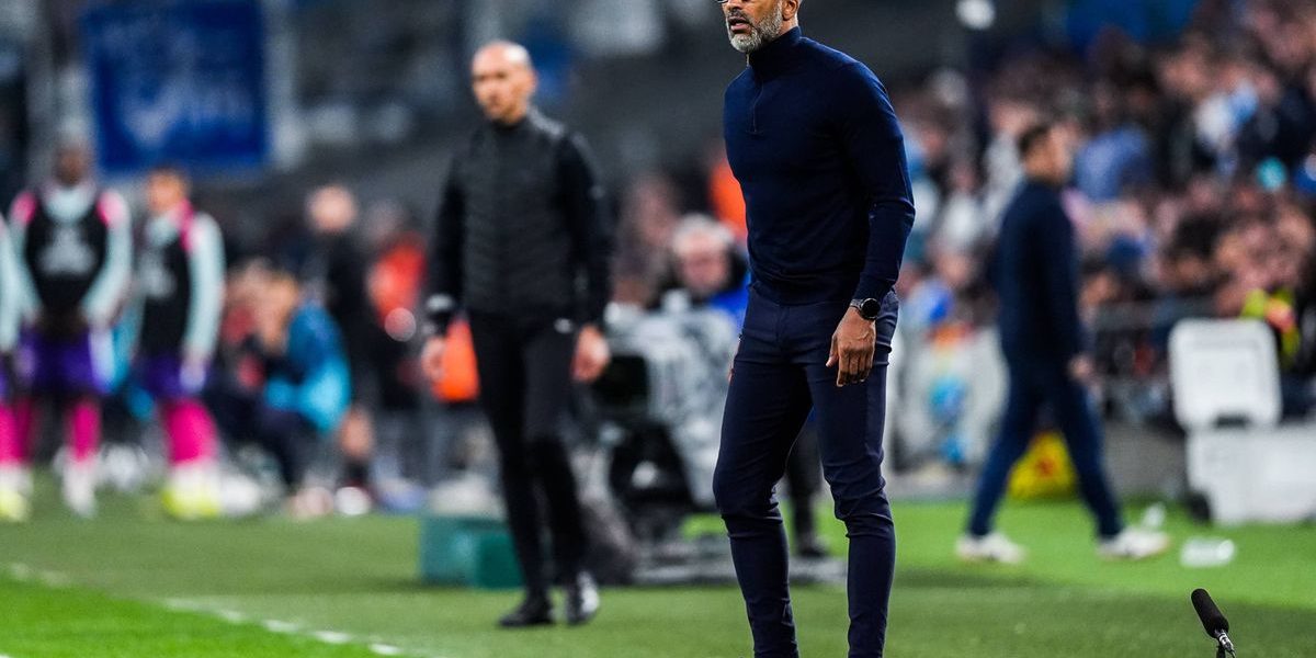 Habib Beye promite să rupă greva, negocieri tensionate