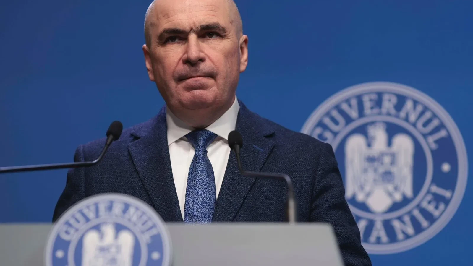 Premierul Ilie Bolojan subliniază valoarea comunității maghiare în contextul identității naționale și al dezvoltării socio-economice a țării Guvernul României a reafirmat recent, într-un discurs public, rolul esențial pe care îl joacă comunitatea maghiară în societatea românească