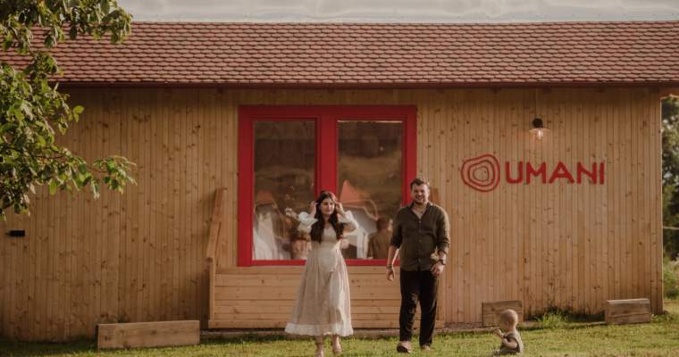 UMANI lansează Academia UMANI, un program dedicat antreprenorilor în căutarea unei noi direcții pentru afacerile lor UMANI, platformă de referință în domeniul creșterii de business și educației antreprenoriale, anunță lansarea oficială a Academiei UMANI, o inițiativă inovatoare menită să sprijine antreprenorii să își construiască sau să își regândească afacerile într-un mod autentic și sustenabil