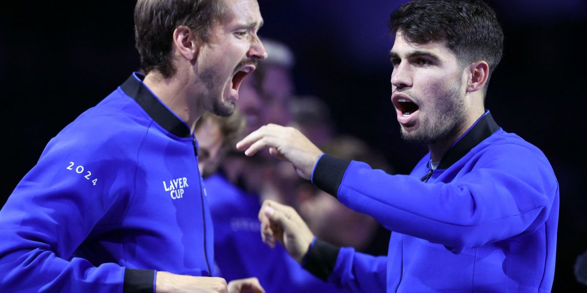 Carlos Alcaraz devine câștigătorul finalei Australian Open 2026 în fața lui Novak Djokovic Carlos Alcaraz a scris istorie la Australian Open 2026, învingându-l pe Novak Djokovic în finala desfășurată în weekend, într-un meci de o intensitate rar întâlnită în tenisul mondial