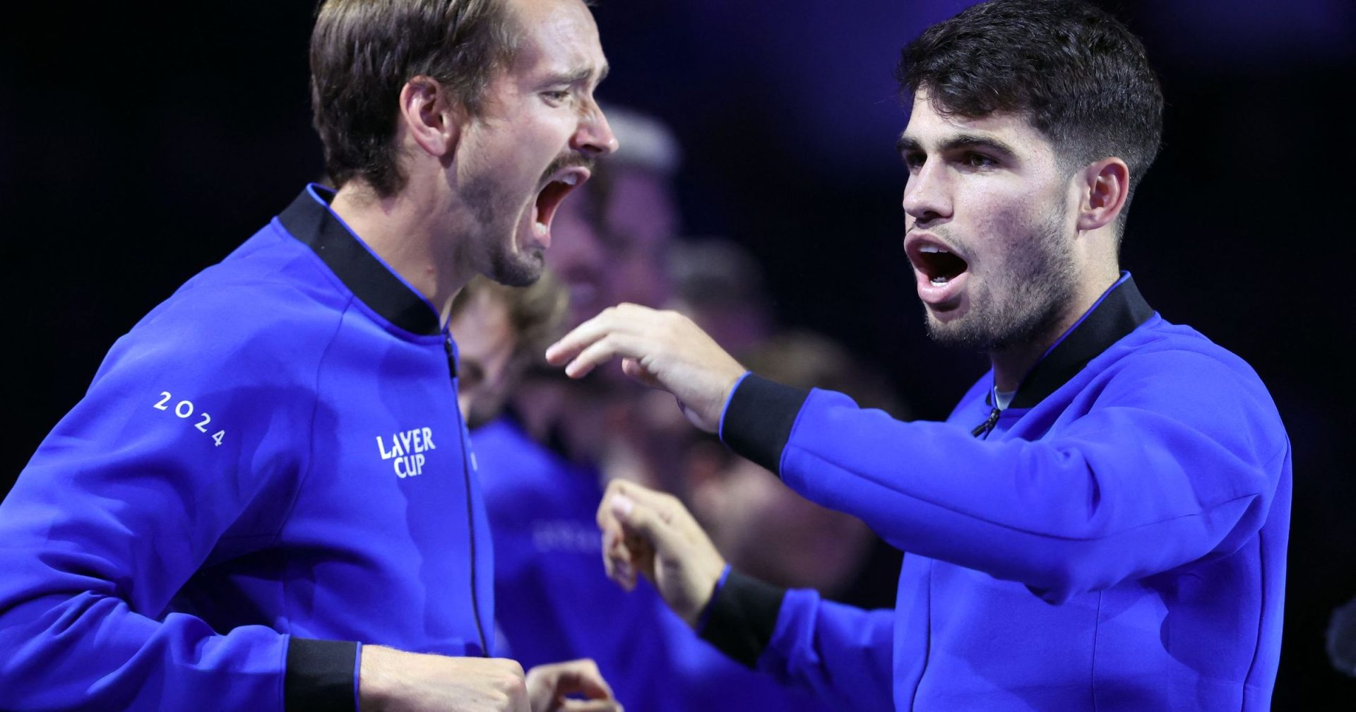 Carlos Alcaraz devine câștigătorul finalei Australian Open 2026 în fața lui Novak Djokovic Carlos Alcaraz a scris istorie la Australian Open 2026, învingându-l pe Novak Djokovic în finala desfășurată în weekend, într-un meci de o intensitate rar întâlnită în tenisul mondial