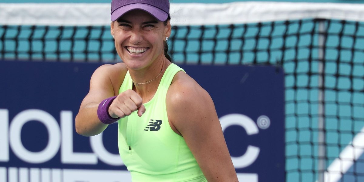 Sorana Cîrstea a scris o nouă pagină de istorie pentru tenisul românesc, calificându-se în optimile turneului WTA de la Miami după o victorie remarcabilă în fața Elisei Mertens, scor 6-3, 6-2