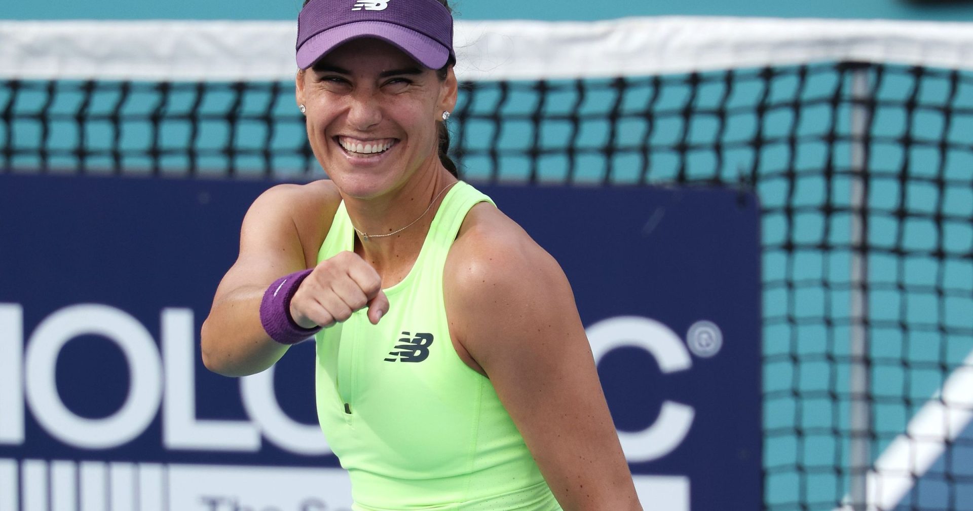 Sorana Cîrstea a scris o nouă pagină de istorie pentru tenisul românesc, calificându-se în optimile turneului WTA de la Miami după o victorie remarcabilă în fața Elisei Mertens, scor 6-3, 6-2