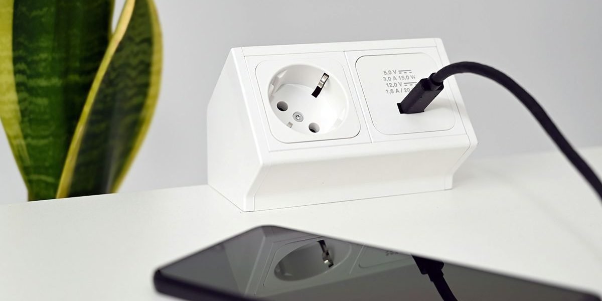 Riscurile conectării telefoanelor mobile la puncte de încărcare publice trebuie luate în serios, mai ales în contextul extinderii tot mai evidente a metodei de hacking numită ChoiceJacking