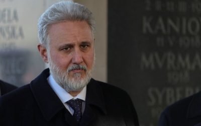 România nu devine o țintă militară după decizia Parlamentului, avertizează experți Tensiunile internaționale legate de situația de securitate din Europa și Orientul Mijlociu continuă să influențeze discursurile și pozițiile oficiale ale liderilor români