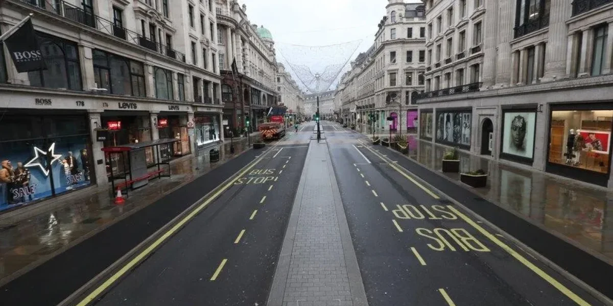 Țara se îndreaptă spre o nouă etapă de restricții, similară cu cele din timpul pandemiei, în contextul unui sezon marcat de criză energetică și penurie de resurse esențiale