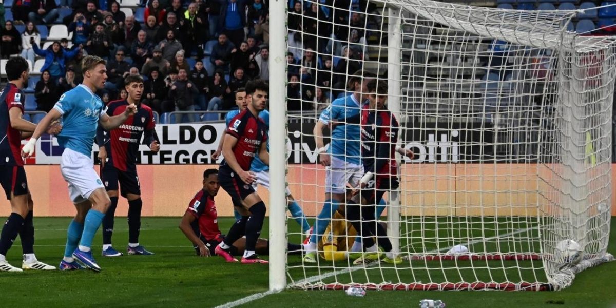 Napoli triumfă în minutul 1, dar duelul cu Cagliari prinde aripi în a doua repriză Formația Napoli și-a impus强s victoria în partida de la Unipol Domus, deținută la început cu un gol în start de meci, dar confruntarea s-a transformat rapid într-un spectacol disputat, cu evoluții intense și ocazii la ambele porți