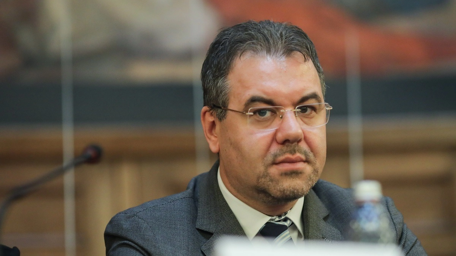 Noile tensiuni din Orientul Mijlociu declanșează incertitudini asupra economiei globale și asupra inflației din România Situația tensionată din Orientul Mijlociu, marcată de escaladarea conflictului între Israel și grupări armate din Gaza, a adus un val de incertitudine pe scena internațională, cu repercusiuni directe și asupra economiei românești