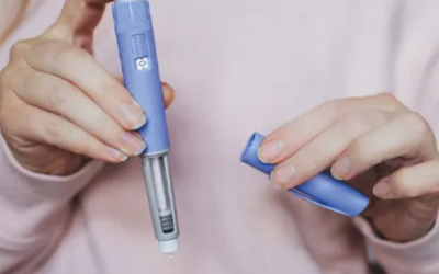 Un nou avertisment în domeniul sănătății publice evidențiază riscuri ascunse ale tratamentelor pentru slăbit cu injecții de semaglutidă, un medicament folosit frecvent în curele de reducere a greutății precum Wegovy