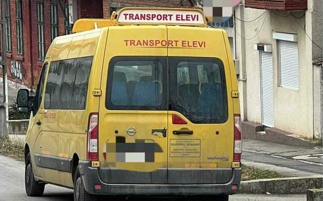 România, printre statele europene cu cele mai ridicate accize și prețuri la motorină, pune în pericol stabilitatea transporturilor și accesul elevilor la navetă Creșterea necontrolată a prețurilor la carburanți în România continuă să fie un motiv de îngrijorare pentru conducerile din domeniul transporturilor, atât în sectorul marfurilor, cât și în cel al transportului de elevi