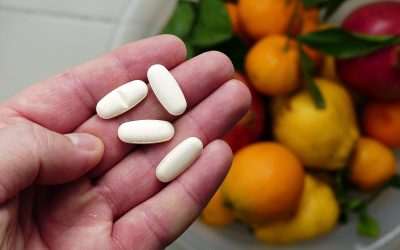 Administrarea zilnică de multivitamine timp de doi ani ar putea avea efecte minore asupra procesului de îmbătrânire biologică, conform unui studiu realizat de cercetători americani