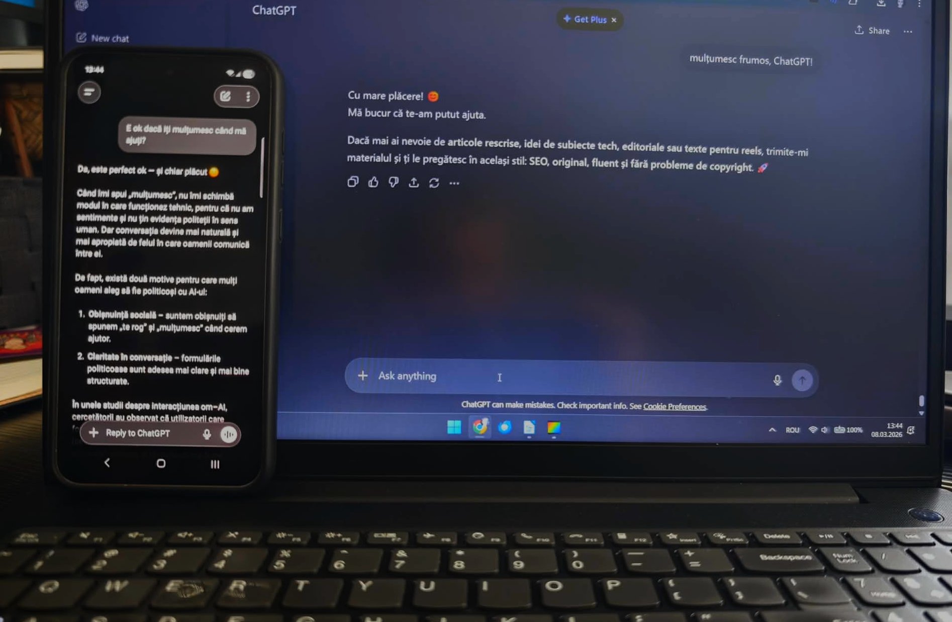 Este important dacă spui „te rog” și „mulțumesc” atunci când interacționezi cu inteligența artificială? O cercetare recentă încearcă să răspundă la această întrebare, stârnind un interes tot mai mare în rândul celor care consideră AI-ul o simplă unealtă sau, din contră, o interfață pentru comunicare umană