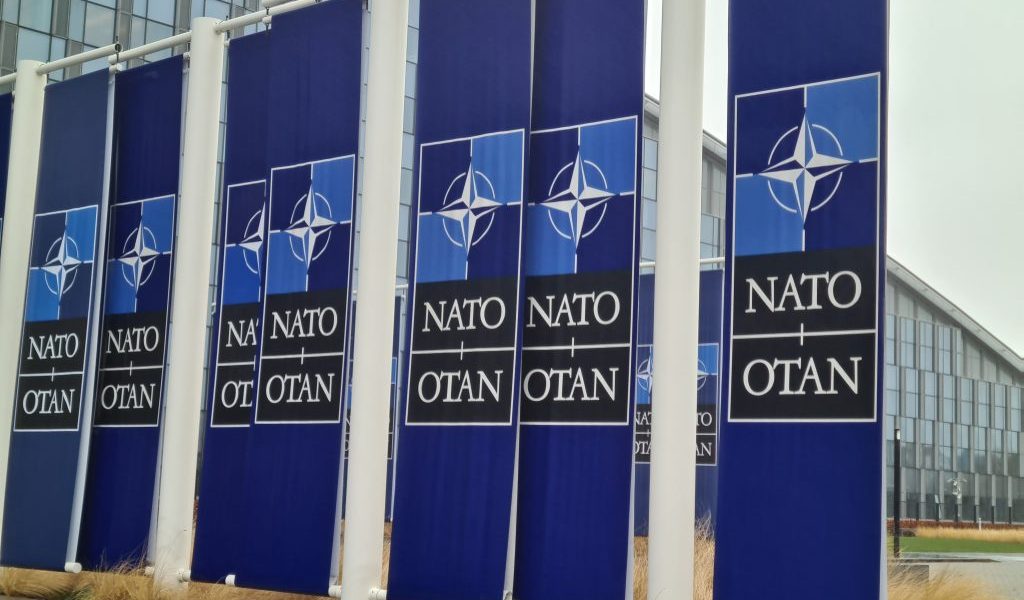 Stirea ce aruncă o umbră de incertitudine asupra stabilității din Orientul Mijlociu relatează sfârșitul unei epoci pentru misiunea NATO în Irak