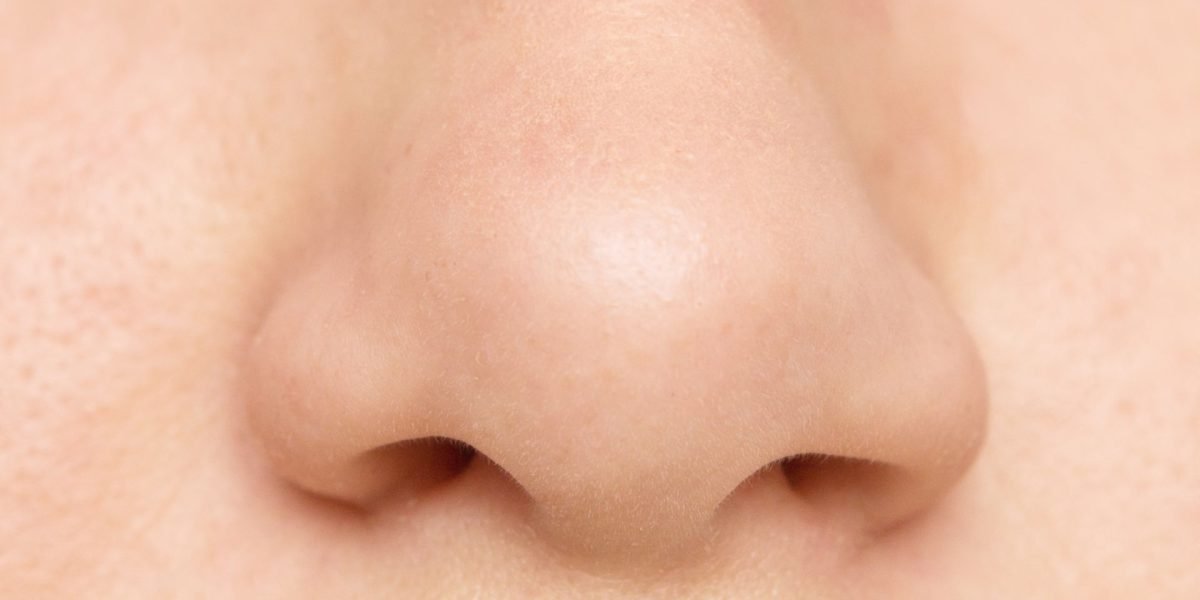 De ce o nară devine mai dominantă decât cealaltă? Fenomenul, adesea trecut cu vederea, ascunde în spate un proces complex și esențial pentru sănătatea respiratorie