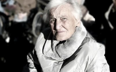 România a introdus pentru prima dată în mod oficial o soluție inovatoare pentru sprijinirea persoanelor în vârstă, adoptând tehnologia roboților umanoizi pentru a oferi asistență zilnică și suport moral celor aflați în dificultate