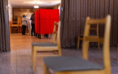 Secretul mormintelor din Kavala: trupuri COVID-19 care nu s-au descompus după cinci ani O situație incredibilă a ieșit la iveală în orașul Kavala, situat în nordul Greciei, unde autoritățile sunt nevoite să pregătească exhumarea a aproximativ 150 de cadavre din perioada pandemiei de COVID-19