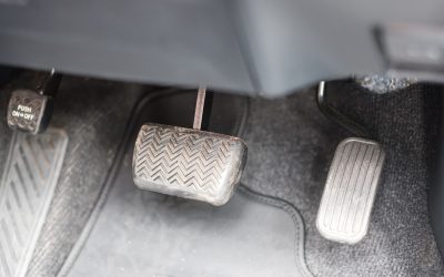 Siguranța rutieră începe cu verificarea corespunzătoare a sistemelor de frânare, iar pentru șoferii care vor să fie siguri că pedală de frână răspunde prompt și eficient, verificarea mecanismelor precum servofrâna, vacuum-ul și furtunurile este esențială