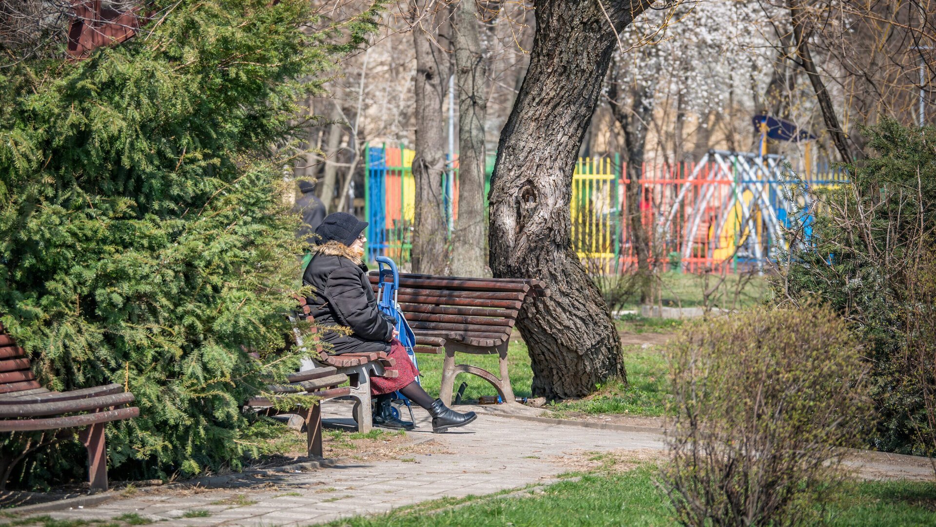 Românii care au lucrat în condiții grele pot beneficia de reducerea vârstei de pensionare, deși oficial sistemul de clasificare a locurilor de muncă pe grupe a fost abolit în 2001