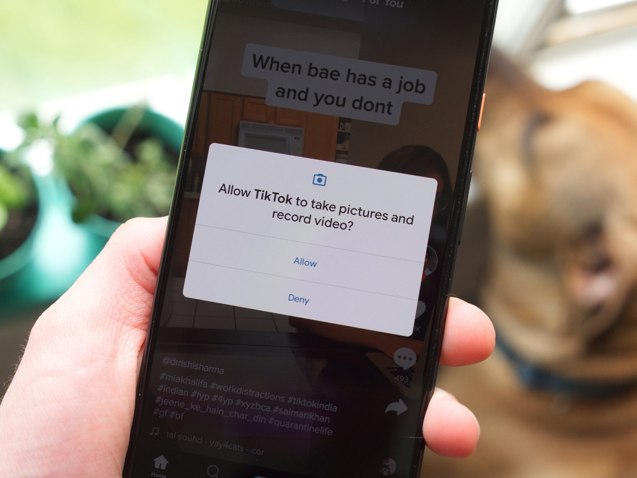 Cum poți verifica permisiunile aplicațiilor pe Android și să te protejezi de accesul abuziv la SMS și contacte În era digitală, securitatea datelor personale a devenit o preocupare tot mai mare pentru utilizatorii de Android