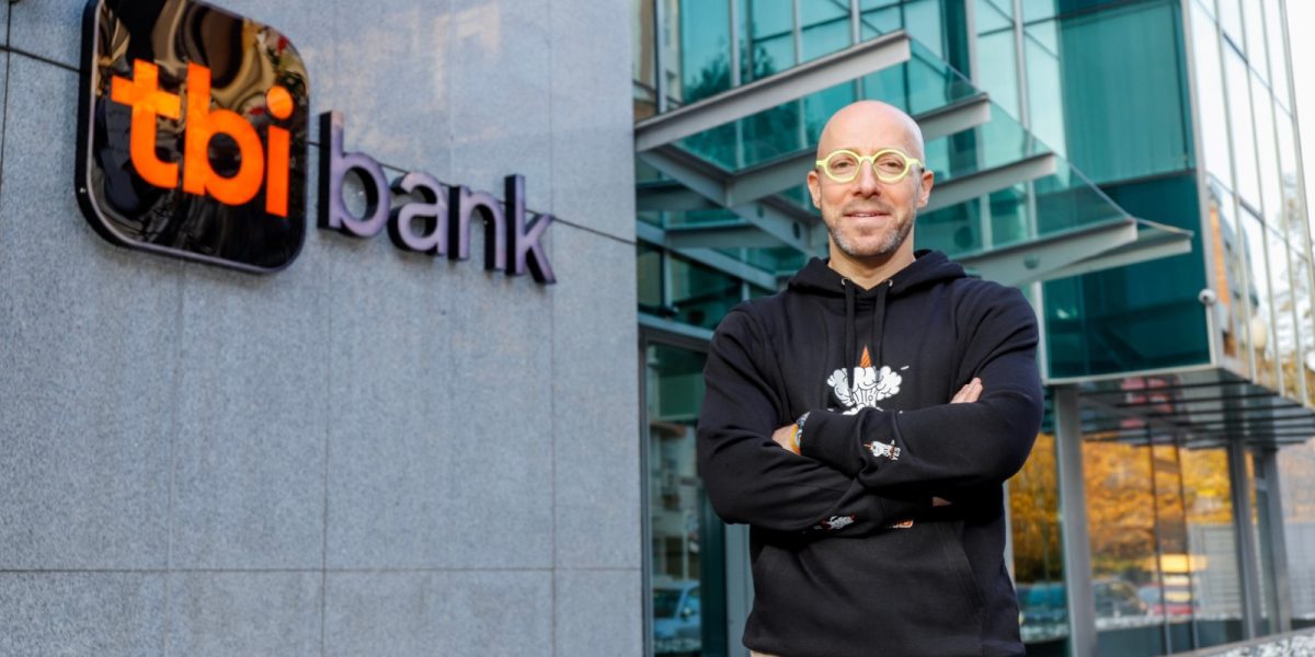 Citibank, pionierul bancar românesc din anii ’90, își trage cortina după aproape trei decenii de prezență în țară Intrată pe piața bancară românească în anii ’90, Citibank a fost aproape instantaneu percepută ca un simbol al modernizării și al globalizării în domeniul financiar