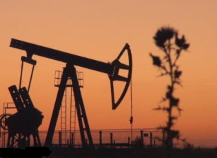 Prețul petrolului revine în scădere, în timp ce tensiunile geopolitice mențin incertitudinea pe piață După creșteri semnificative în ultimele săptămâni, prețul petrolului își continuă trendul descendent, scăzând din nou sub pragul de 100 de dolari pe baril, în condițiile în care oficialii din Grupul celor Șapte (G7) își manifestează disponibilitatea de a interveni pentru stabilizarea pieței energetice