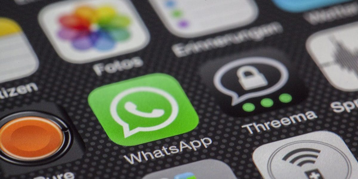 WhatsApp introduce oficial primele conturi gestionate pentru preadolescenți, o mișcare menit să răspundă preocupărilor legate de siguranța online a celor mici în perioada în care mediul digital devine tot mai frecvent parte din viața lor de zi cu zi
