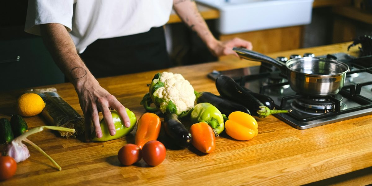 Creșterea spectaculoasă a rezervărilor la restaurantele prezentate în serialul sud-coreean „Culinary Class Wars”, disponibil pe Netflix, arată faptul că gustul pentru cultura gastronomică asiatică pătrunde tot mai adânc în preferințele turiștilor și ale pasionaților de new culinary