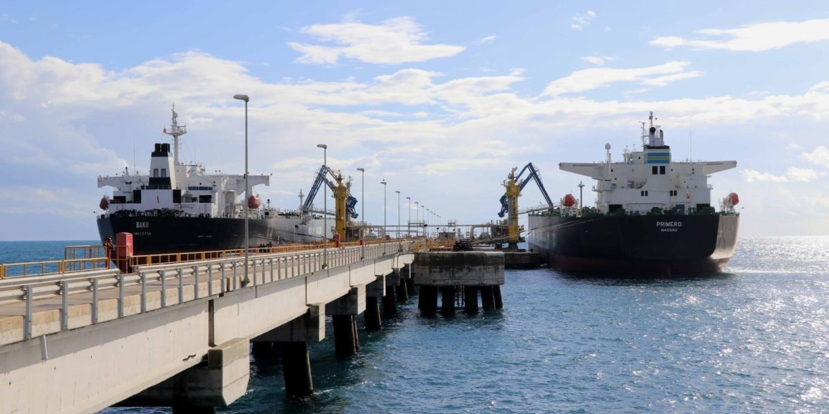 Irakul și Kurdistanul au ajuns la un acord esențial pentru reluarea exporturilor de petrol, un pas comun ce deschide noi perspective pentru economia regiunii și pentru hidrocarburile globale