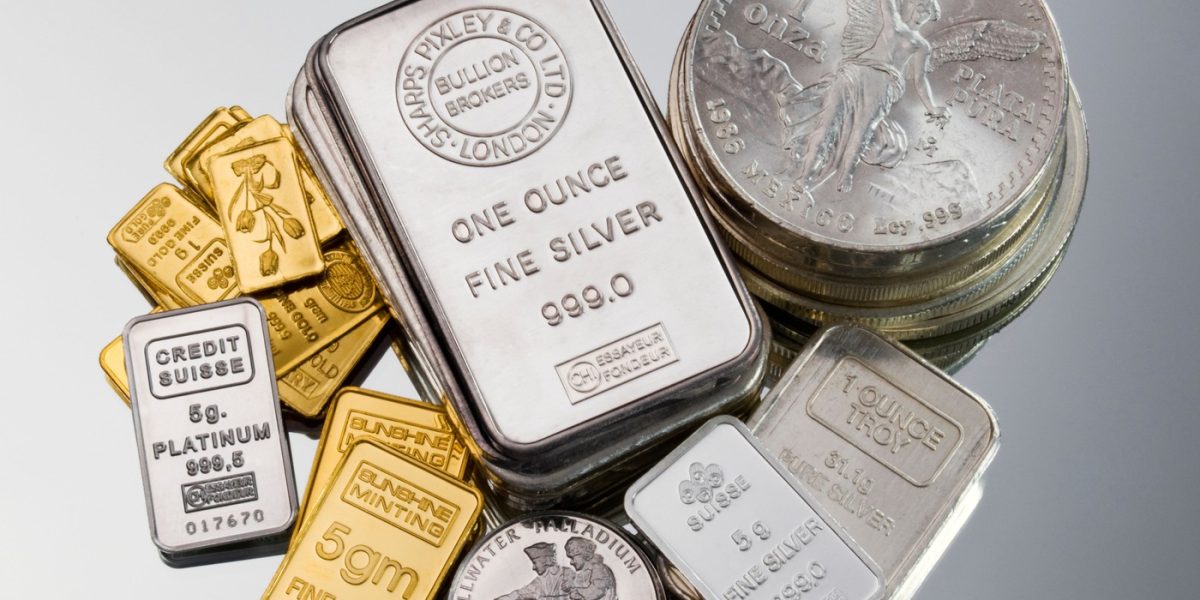 Aurul și argintul, record de scădere pe bursele globale