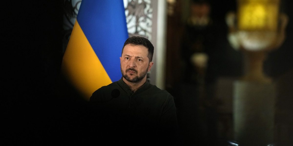 Kievul încearcă să relanseze dialogul diplomatic cu Washingtonul pentru a stinge conflictul armate în Ucraina Reprezentanți ai Kievului se pregătesc pentru un pas crucial în eforturile diplomatice de a pune capăt invaziei Rusiei în Ucraina, anunțând o întâlnire strategică cu negociatorii americani în Statele Unite, sâmbătă