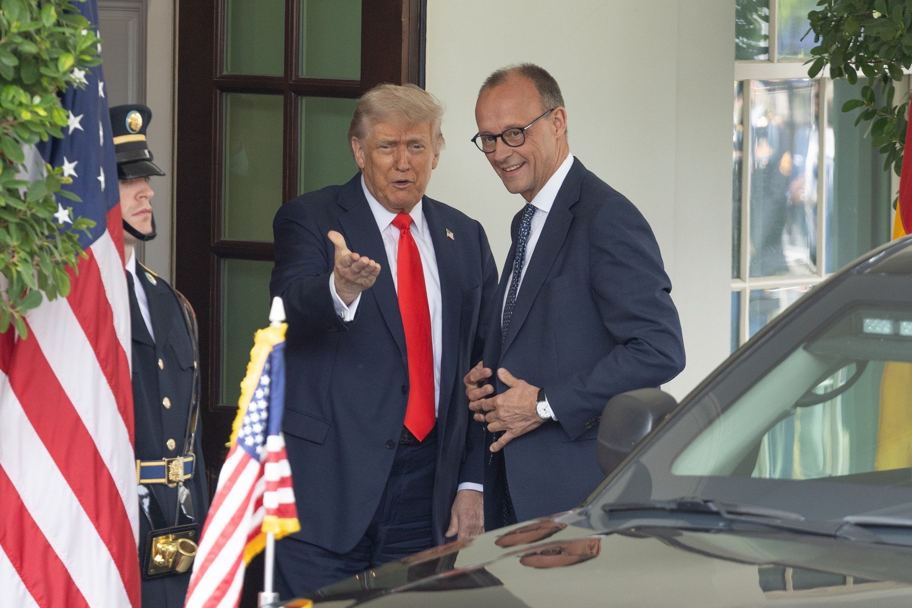 Cancelarul german Friedrich Merz exclude participarea țării sale la un conflict în Iran, chiar și în contextul apelului făcut de Donald Trump Berlinul rămâne ferm în poziția sa privind implicarea în eventuale conflicte internaționale în Orientul Mijlociu, în ciuda presiunilor sporite din partea unor lideri occidentali, în special a fostului președinte american Donald Trump