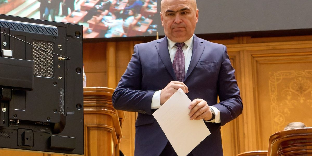 Premierul Ilie Bolojan a anunțat oficial continuarea operațiunilor de repatriere a românilor blocați în zonele de conflict din Orientul Mijlociu, în contextul escaladării tensiunilor și al riscurilor pe care le implică aceste situații