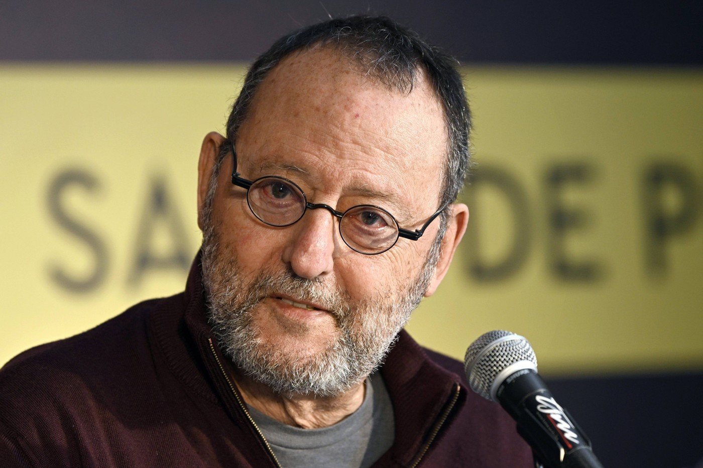 Franciz înșelat cu 350.000 € prin reclamă falsă cu Jean Reno, unde au fost vehicați banii?