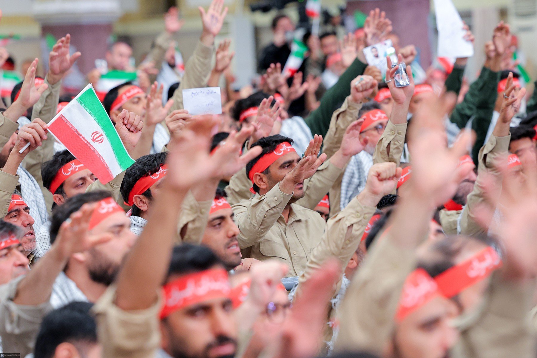 Forța paramilitară Basij din Iran, implicată în reprimarea protestelor, a fost învinsă de armata israeliană, care l-a ucis pe comandantul acesteia