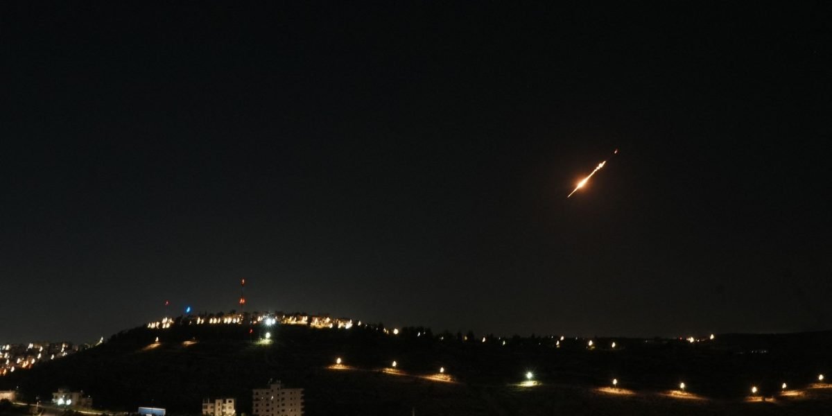 Armata israeliană: Rachetele Iranului se sting zi de zi