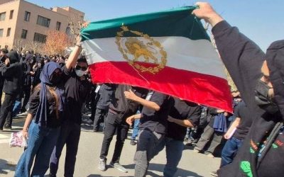 Iran: Serviciul secret al Gardienilor Revoluției avertizează populația să nu protesteze și pregătește o represaliere violente