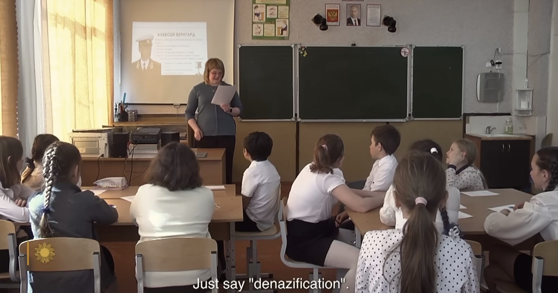 „Mr Nobody Against Putin” devine laureatul surpriză al celor mai prestigioase premii ale industriei filmului documentar Seară de neuitat pentru lumea cinematografiei mondiale