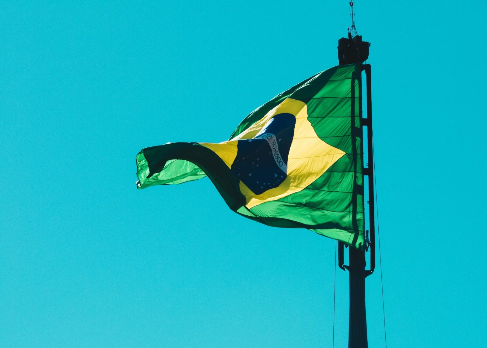 Un bărbat din Brazilia, cunoscut pentru tăcerea sa și pentru viața sa aproape complet izolată, a devenit oficial cel mai în vârstă om în viață din lume, trăind aproape neobservat până la vârsta de 118 ani