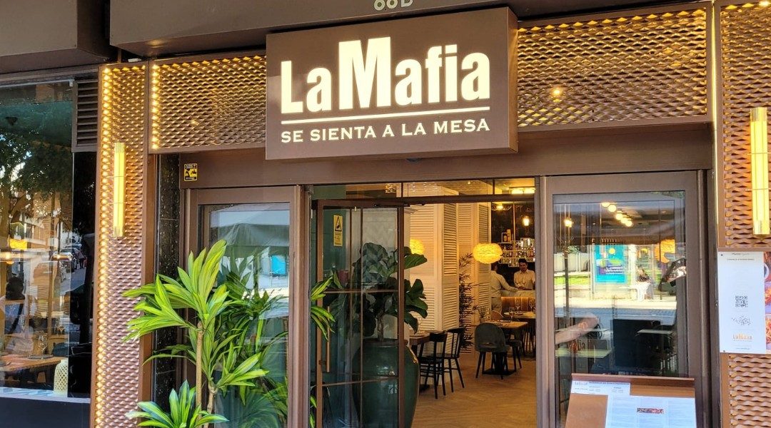 Italia câștigă procesul pentru numele lanțului spaniol „Mafia se așează la masă”