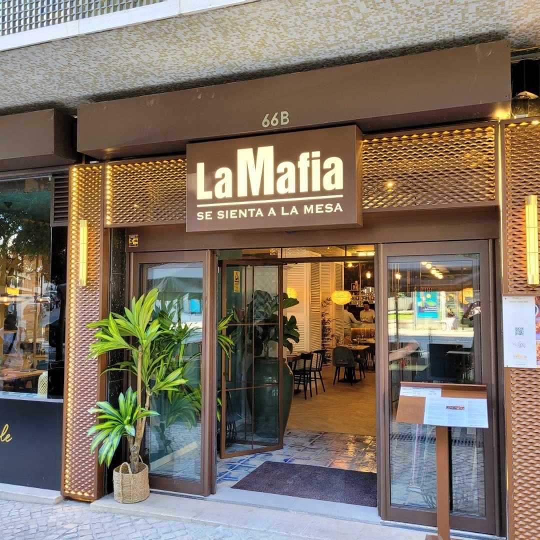Italia câștigă procesul pentru numele lanțului spaniol „Mafia se așează la masă”
