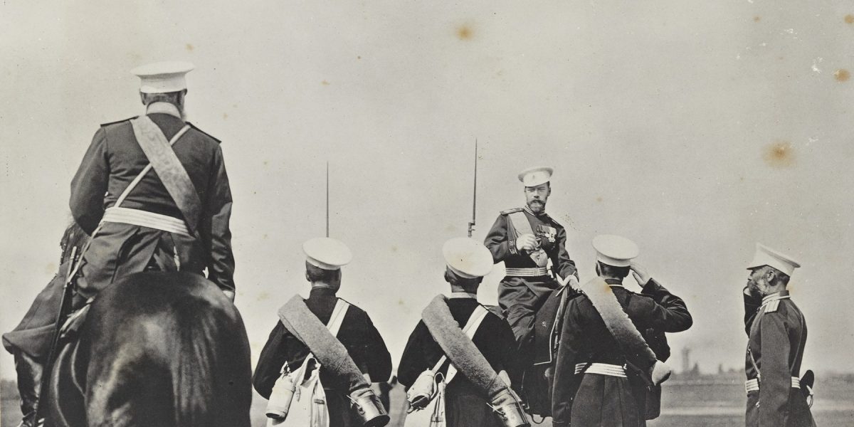 Rusia, la pragul secolului al XX-lea, se afla într-un proces de consolidare a influenței sale în Asia, un domeniu despre care oficialii de la Kremlin discutau mai rar decât pe continentul european