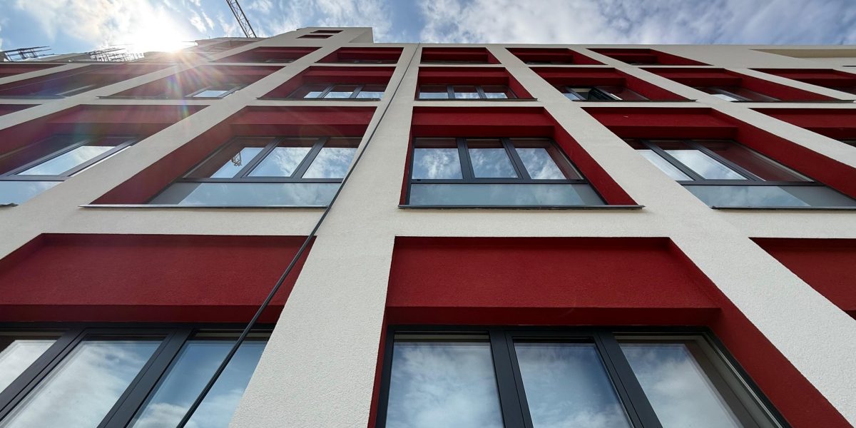 Primăvara aduce în Sectorul 3 deștepte planuri de modernizare pentru procesul educațional, însă nu prin investitii noi, ci prin actualizarea costurilor pentru proiecte deja demarate