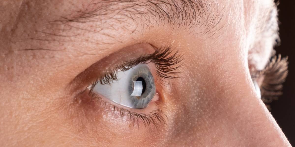 Semnul din sprâncene ce semnalează o carență nutrițională