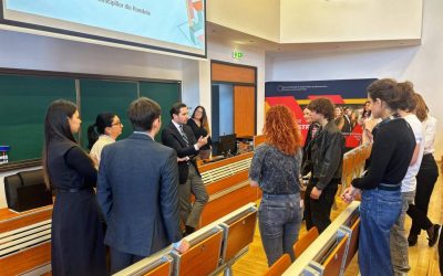 Primăria București face apel la tinerii studenți pentru a construi un viitor mai eficient în administrația publică Administrația Capitalei vrea să atragă tineri talentați și bine pregătiți în sectorul public, în contextul unei scurte dar constante evoluții a orașului, care impun adaptarea și modernizarea serviciilor pentru a răspunde așteptărilor cetățenilor