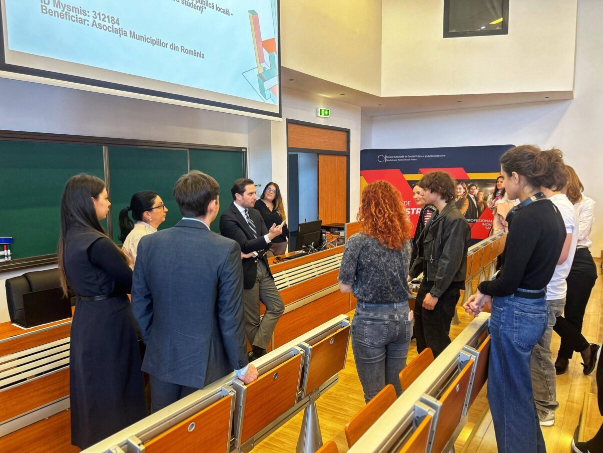 Primăria București face apel la tinerii studenți pentru a construi un viitor mai eficient în administrația publică Administrația Capitalei vrea să atragă tineri talentați și bine pregătiți în sectorul public, în contextul unei scurte dar constante evoluții a orașului, care impun adaptarea și modernizarea serviciilor pentru a răspunde așteptărilor cetățenilor