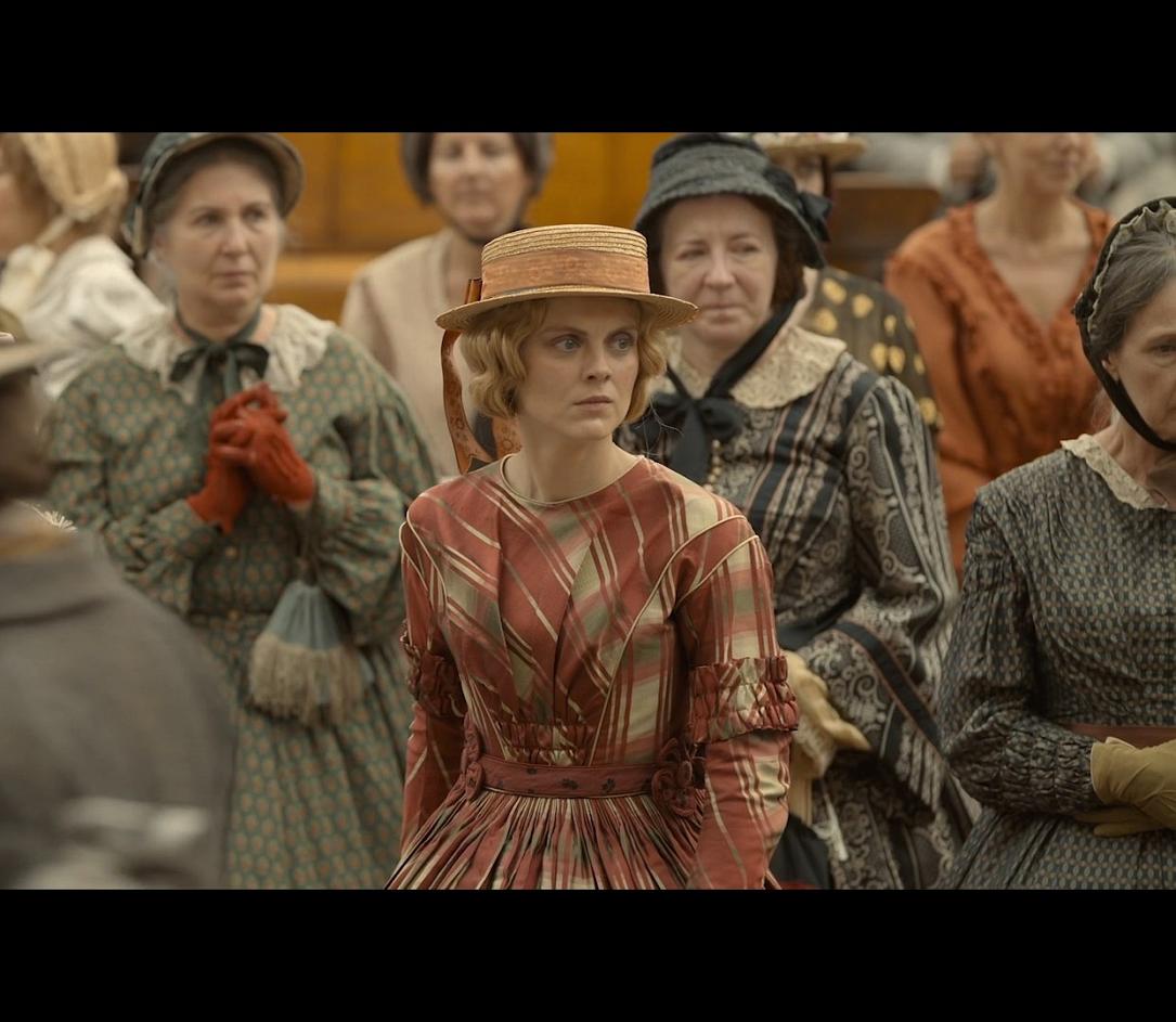 Olivia Niță, actrița română cu o carieră în plină ascensiune, a trecut recent dincolo de granițele României pentru a juca într-un proiect internațional de amploare: miniseria “The Gray House”