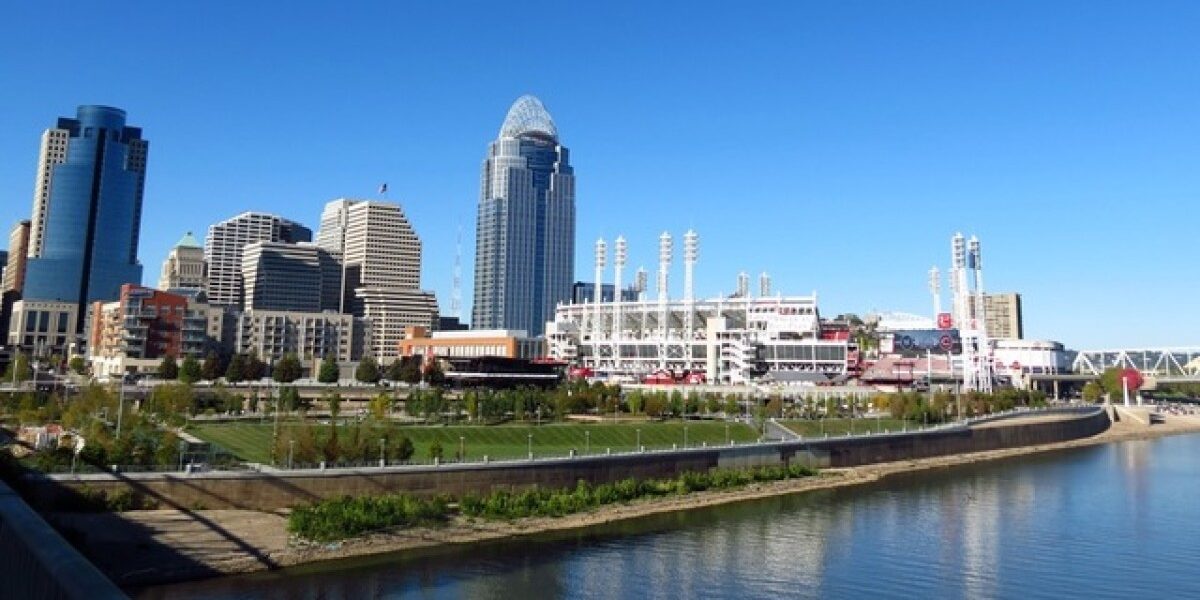 Vremea se răcește din plin în primele ore ale dimineții, cu temperaturi ce abia depășesc pragul de 30 de grade Fahrenheit, însă ziua promite o revenire spre vremuri mai plăcute, cu mult soare și temperaturi în creștere