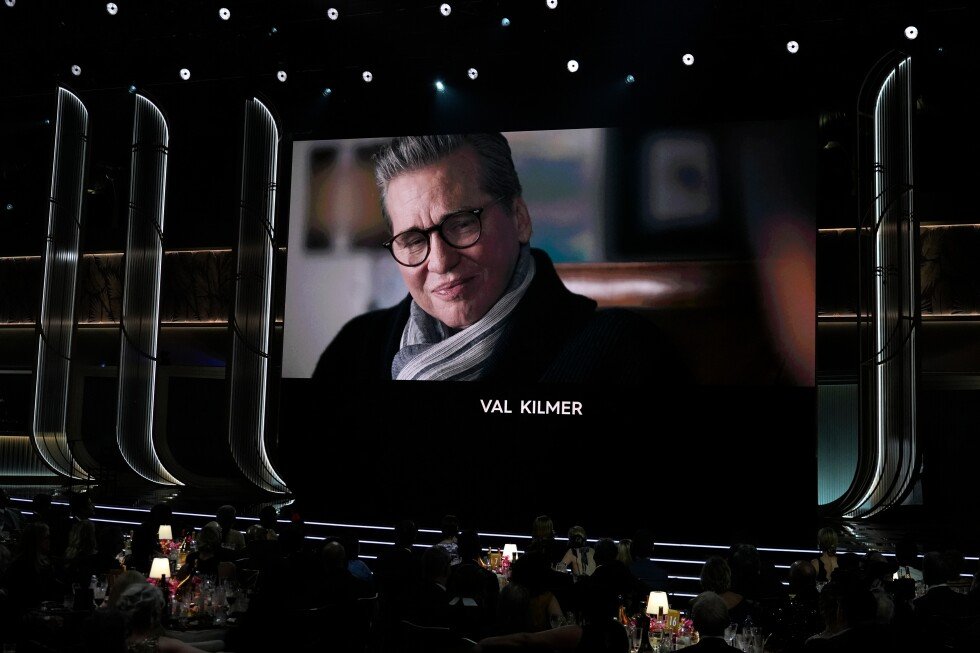 Val Kilmer revine pe marele ecran, dar nu în mod tradițional, ci printr-o tehnologie emergentă care îi testează limitele și etica în cinematografie