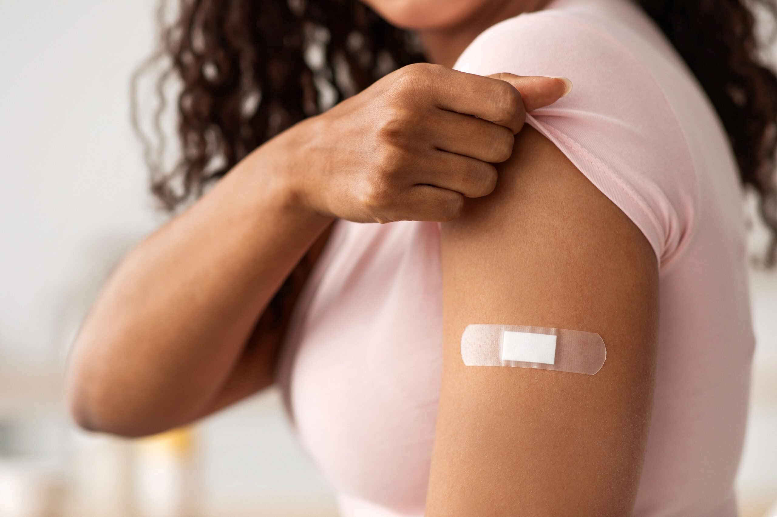 O luptă care durează de decenii: cercetările pentru un vaccin antigripal universal devin tot mai promițătoare În fiecare an, virusul gripal afectează aproximativ un miliard de oameni la nivel global și se responsabilizează de între 290.000 și 650.000 de decese