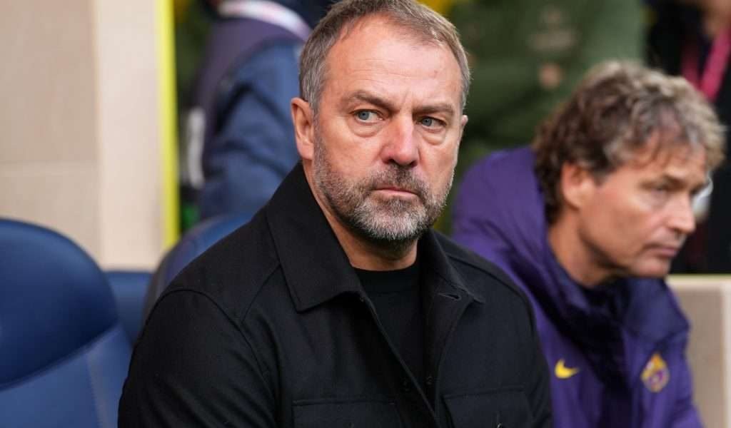 Xavi Espart, debut promiţător la Barcelona, e gata să-şi facă intrarea în prima echipă pentru meciul cu Sevilla Barcelona pare să fi descoperit un nou talent în linia defensivă